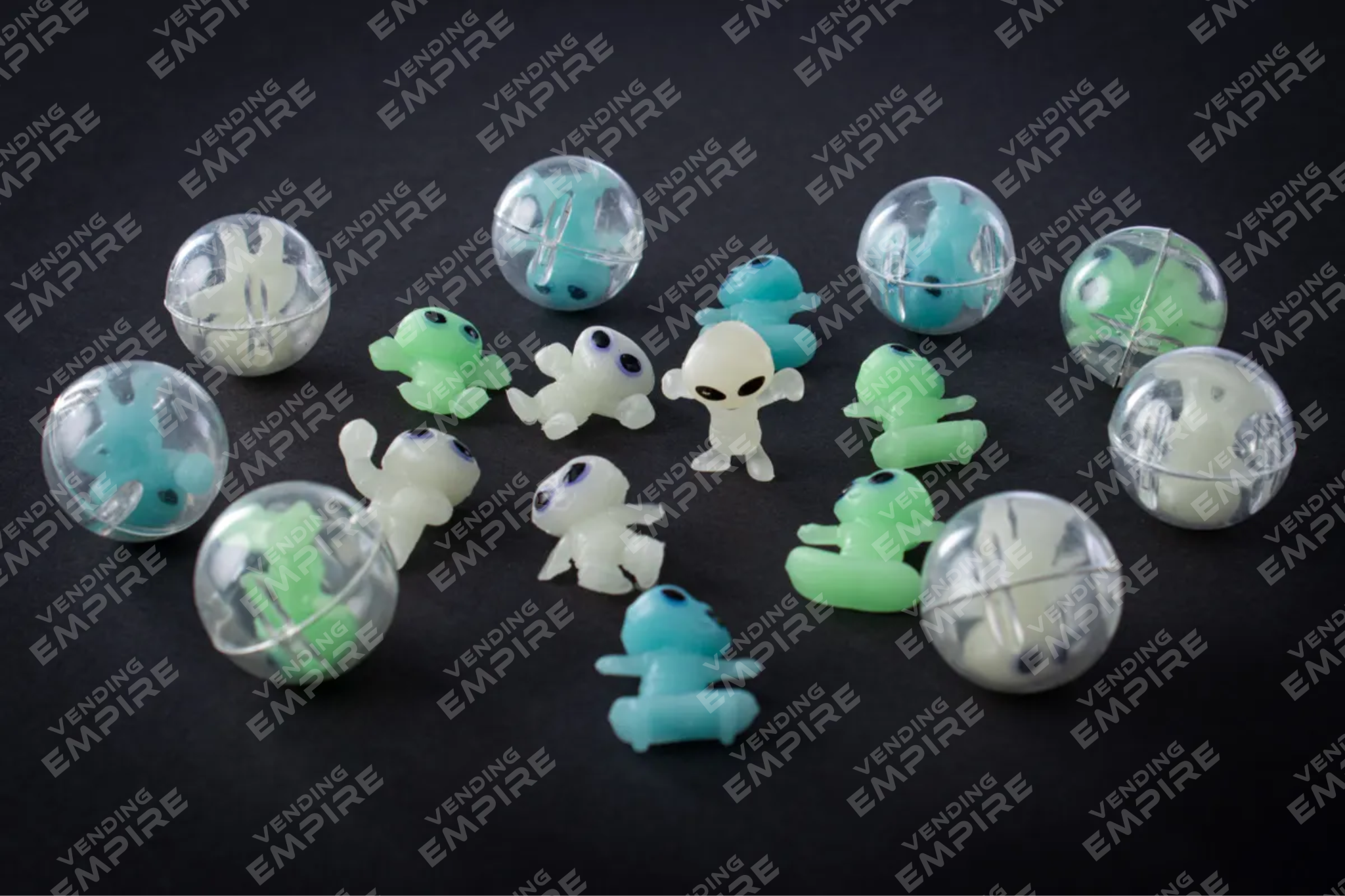 Aliens Brillantes Encapsulados 1″ (100 pzs)