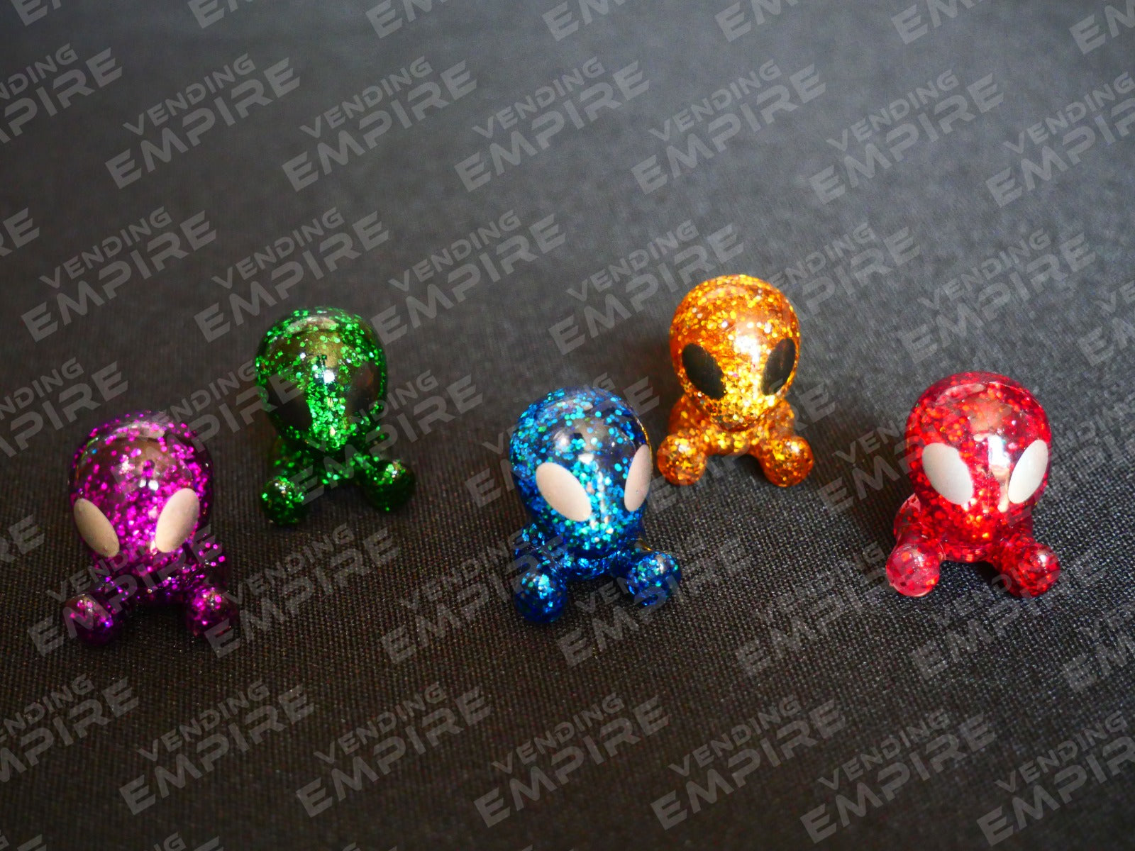 Figuras Alienígenas con Glitter ya encapsulados 1″ (100 pzs )